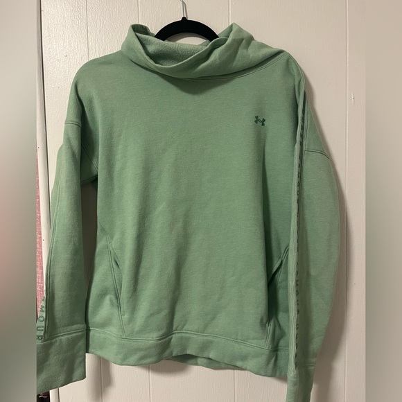 Under Armour Tops - Under Armour hoodie